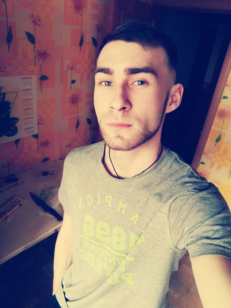  39007919  , 22 ,    