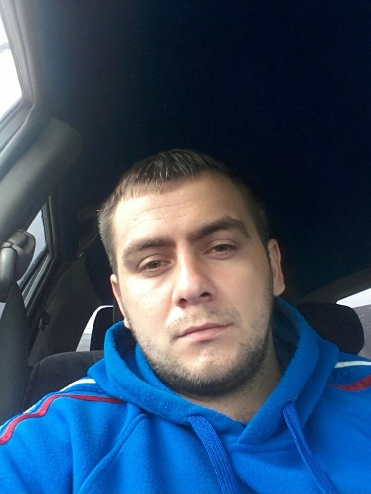  ,   Ruslan, 35 ,   ,   , c , 