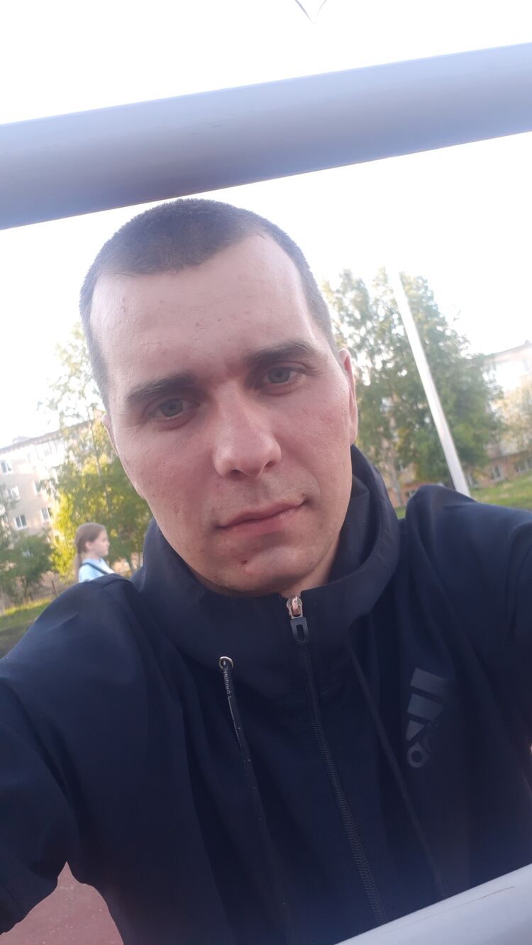  28155569  Vladimir, 25 ,     