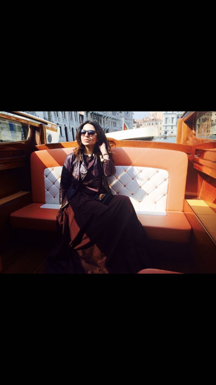  ,   Lara, 39 ,     , c 