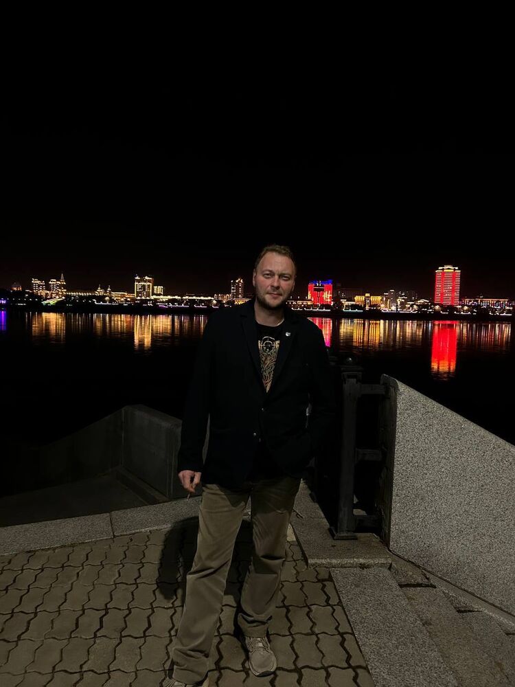  ,   Pavel, 44 ,   ,   , c 