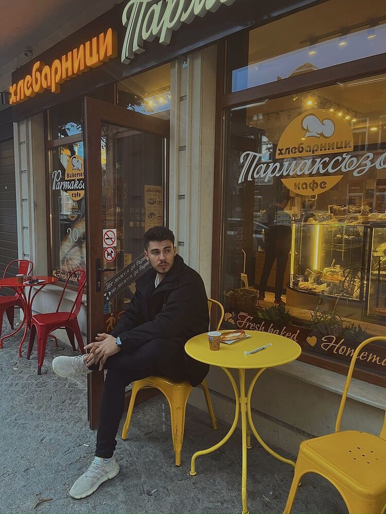  54093589  Furkan, 24 ,    