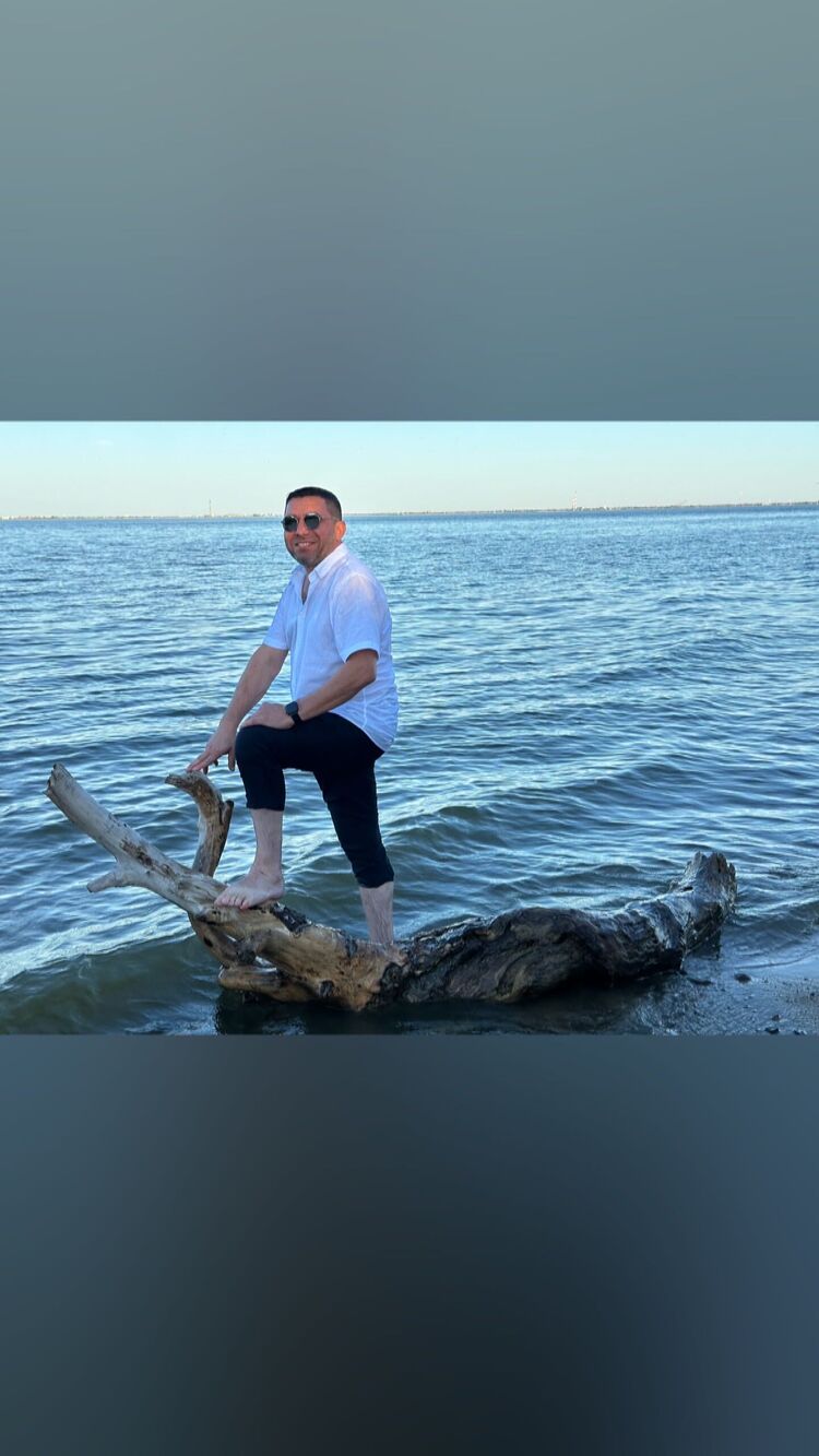  44995899  Yashar, 46 ,    