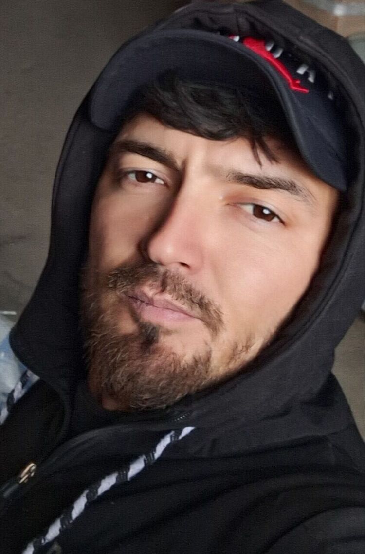  53332819  Sami, 29 ,    