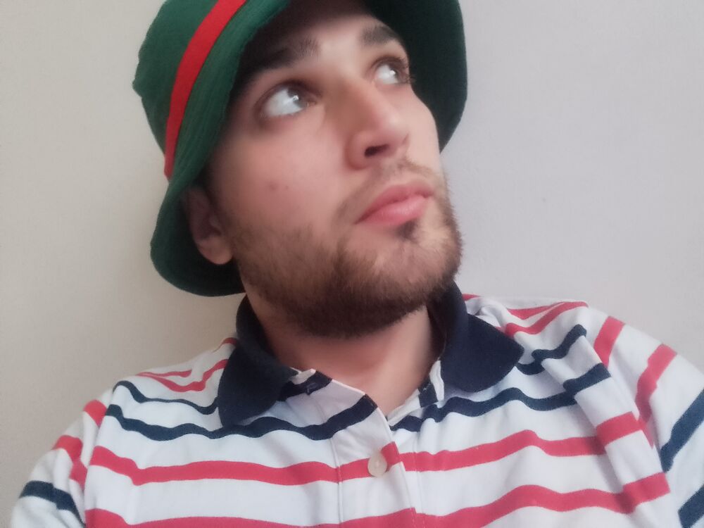  47698339  Isslam, 31 ,    Algiers