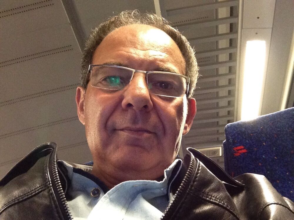  ,   Alex, 56 ,   ,   , c 