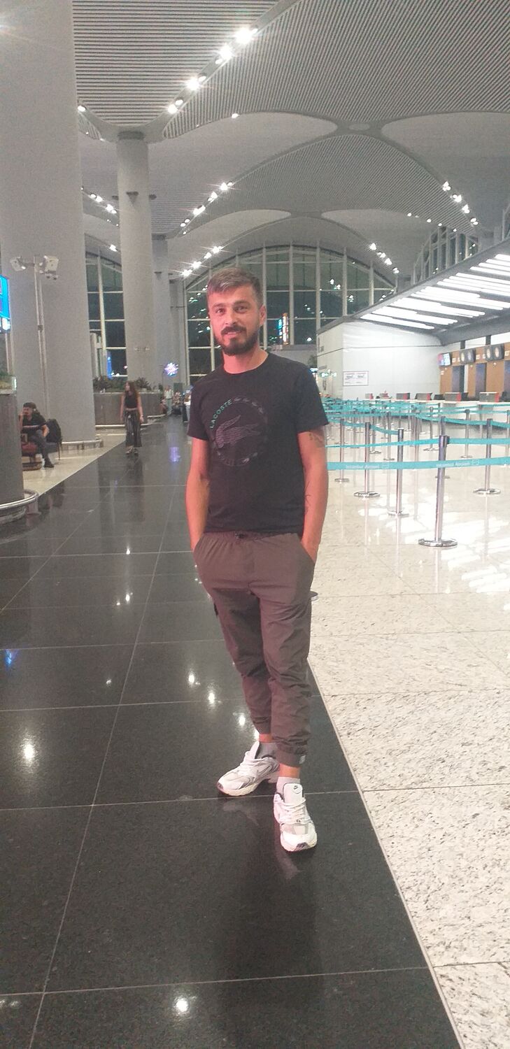  37271019  Bilgin, 34 ,    