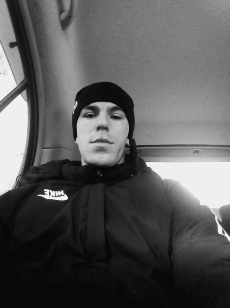  ,   Denis, 25 ,   ,   , c , 