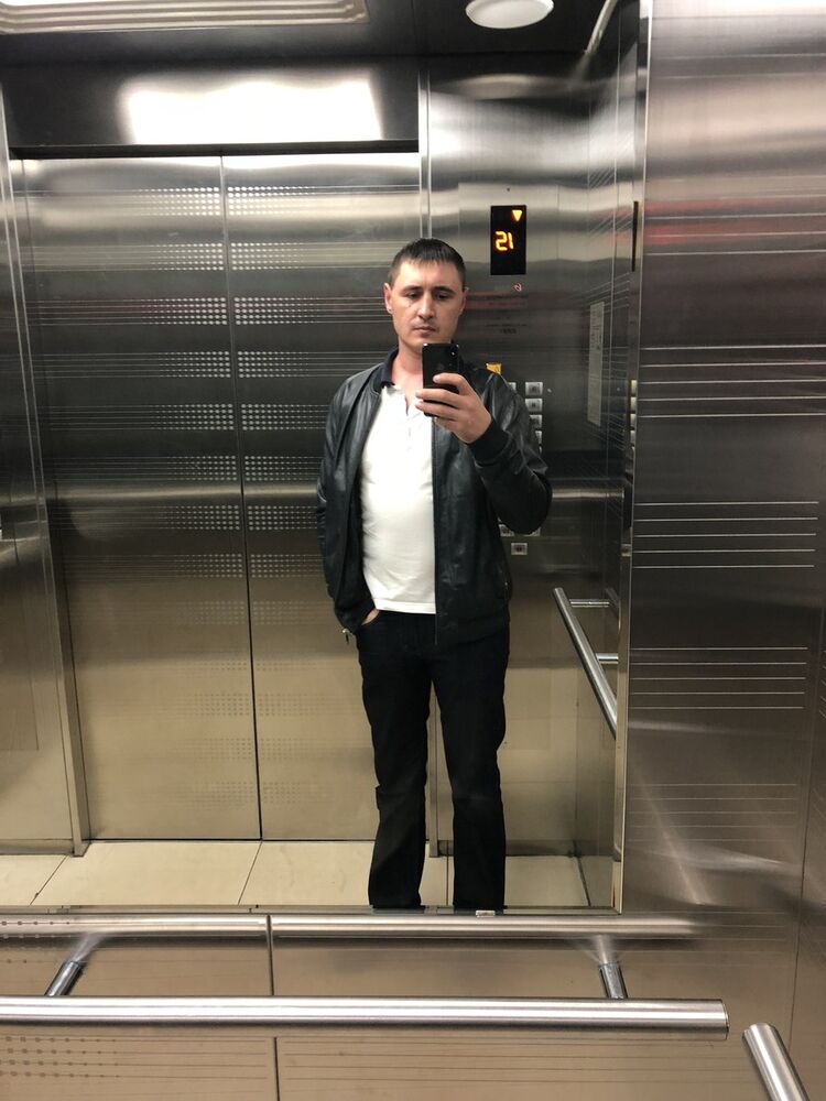  ,   Serghei, 39 ,   ,   , c 