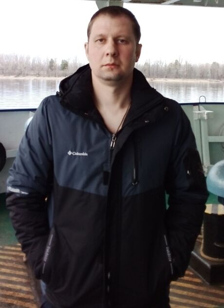  43986939  Yury, 41 ,    