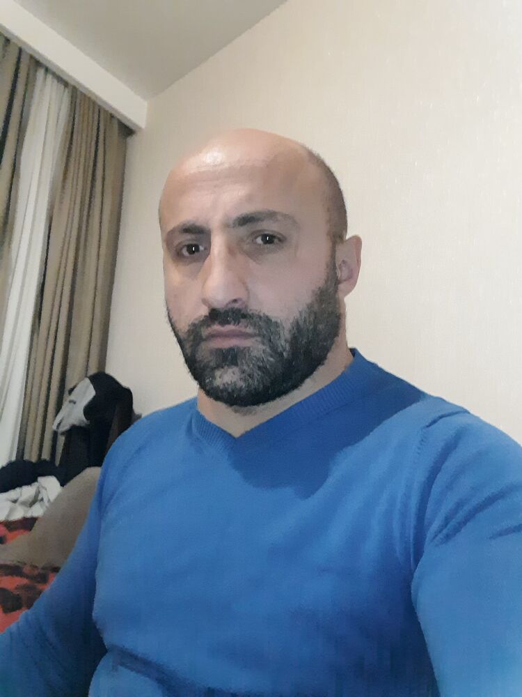  29865939  Giorgi, 41 ,    