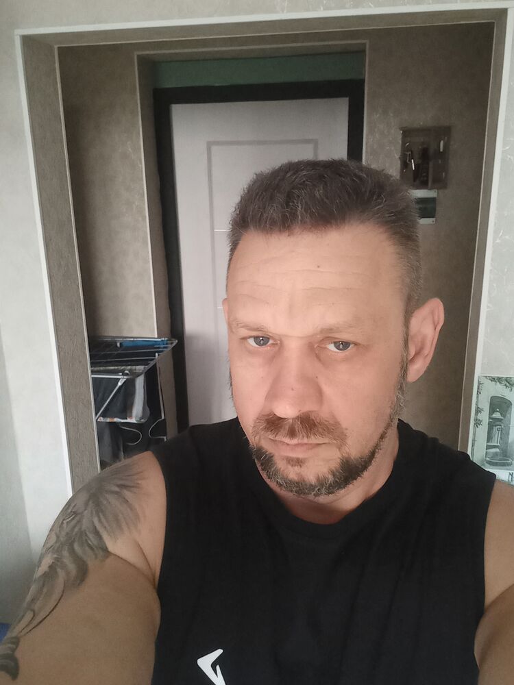  42808239  , 52 ,    