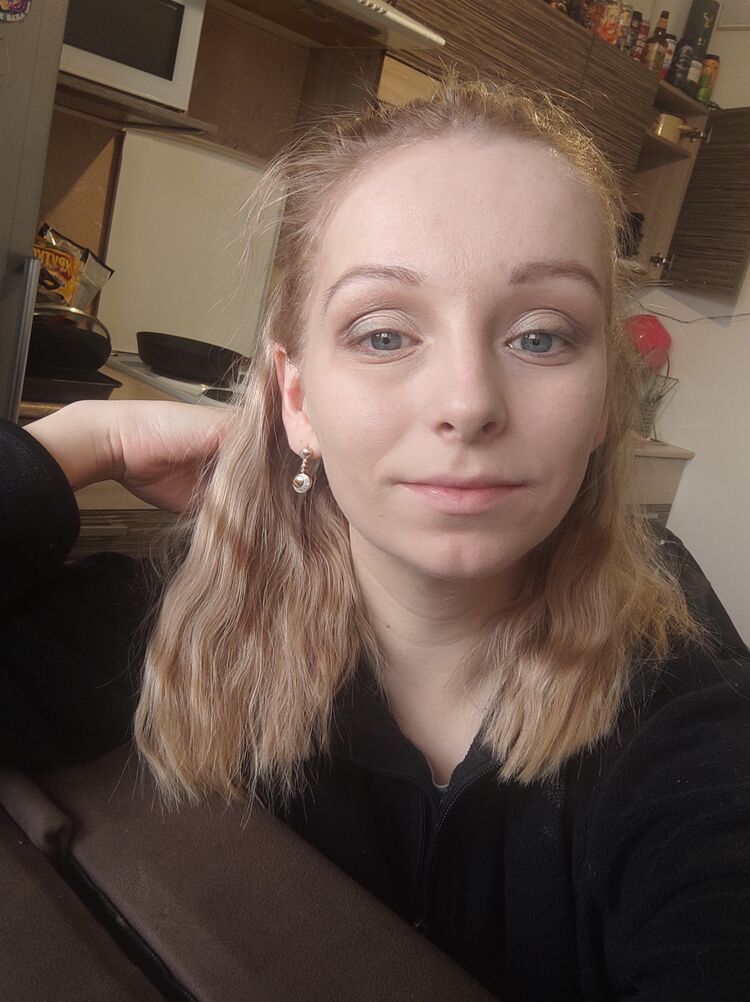  43238239  , 31 ,    -