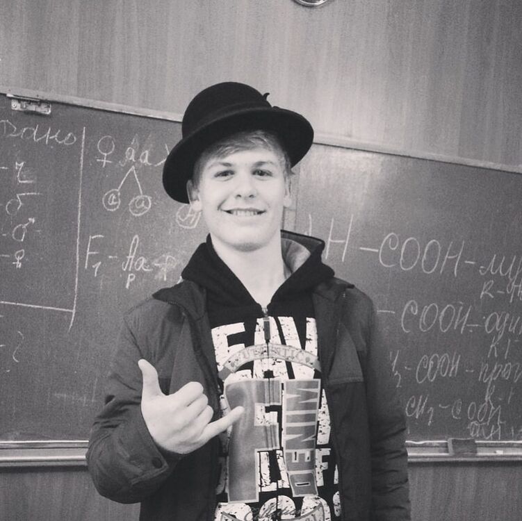  ,   Vasyl, 24 ,  