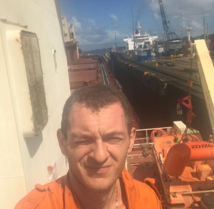  28530129  , 39 ,    