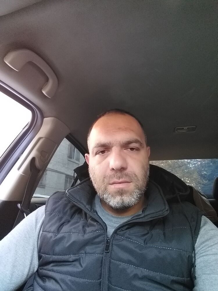  ,   Lasha, 41 ,   ,   , c , 