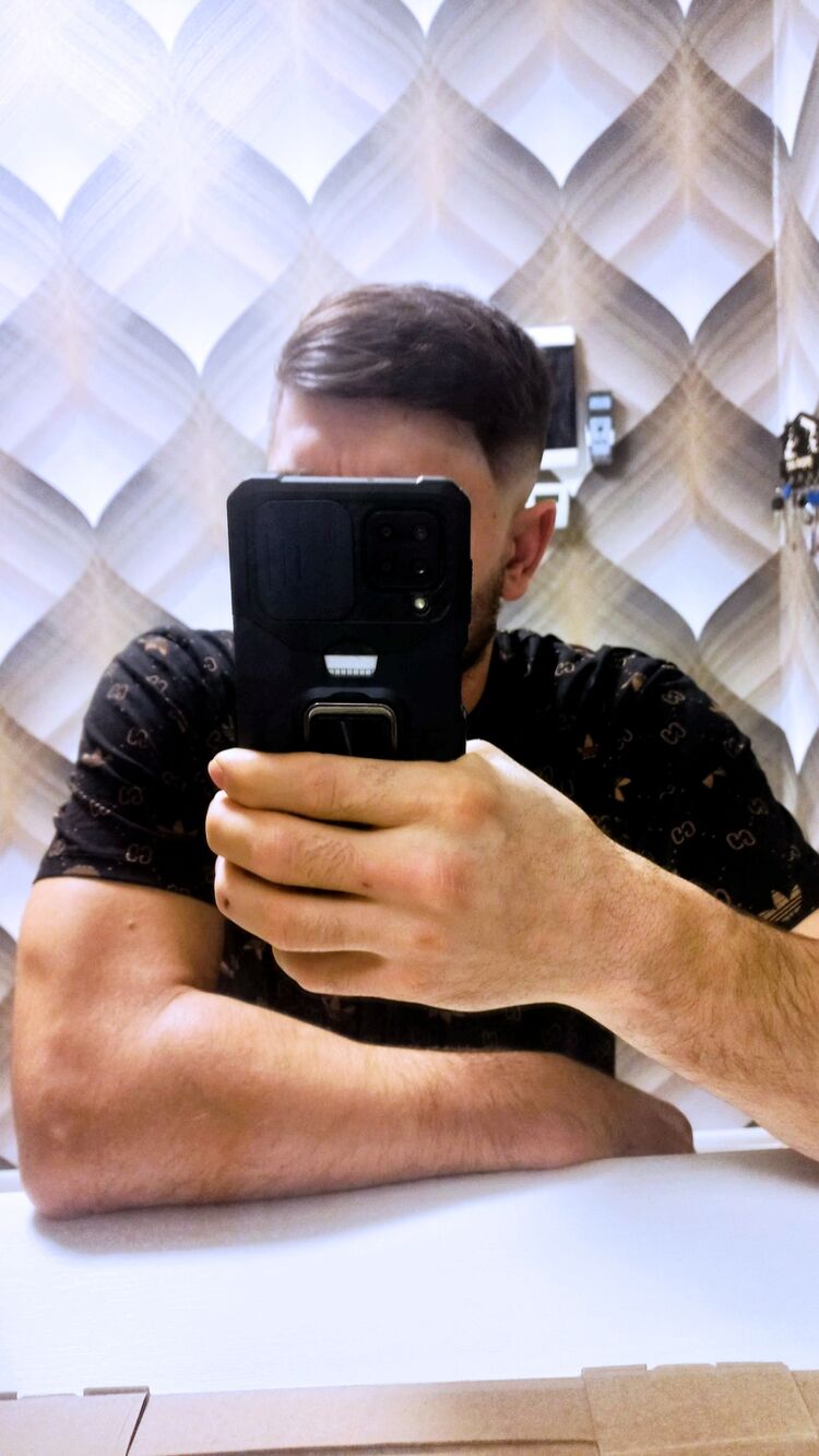  40772129  , 28 ,    --