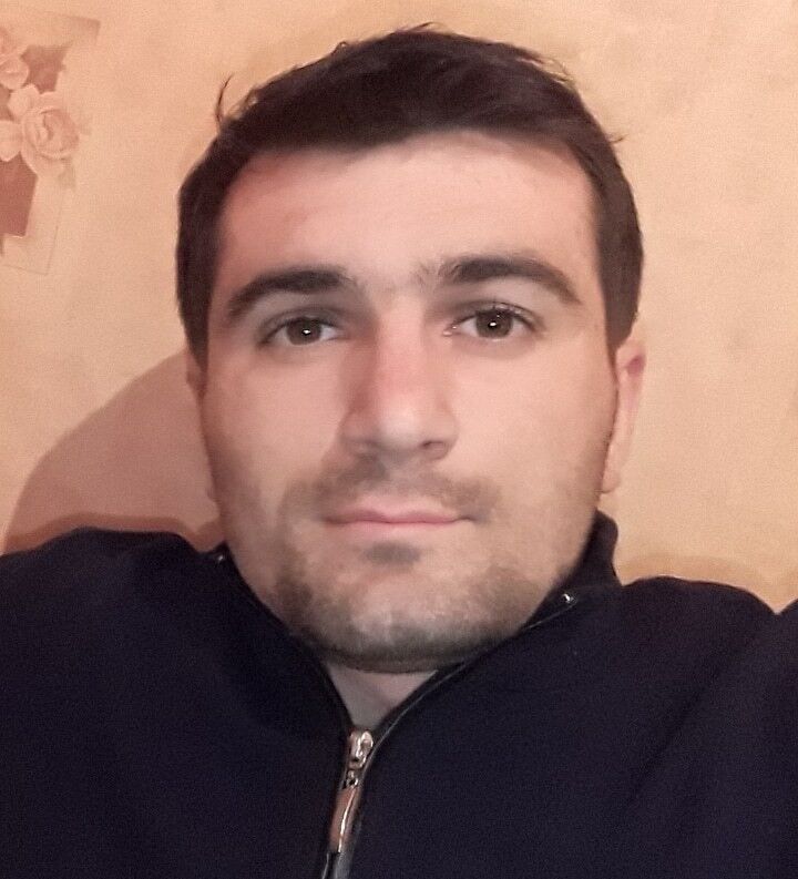  16220849  Armen, 32 ,    