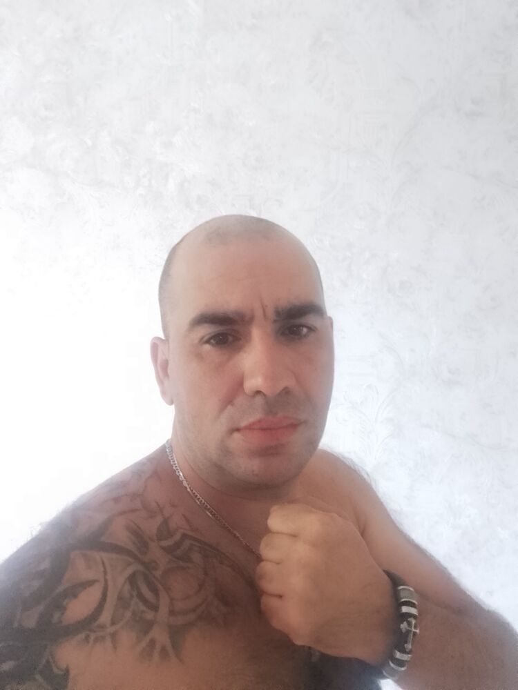  28635469  , 42 ,    