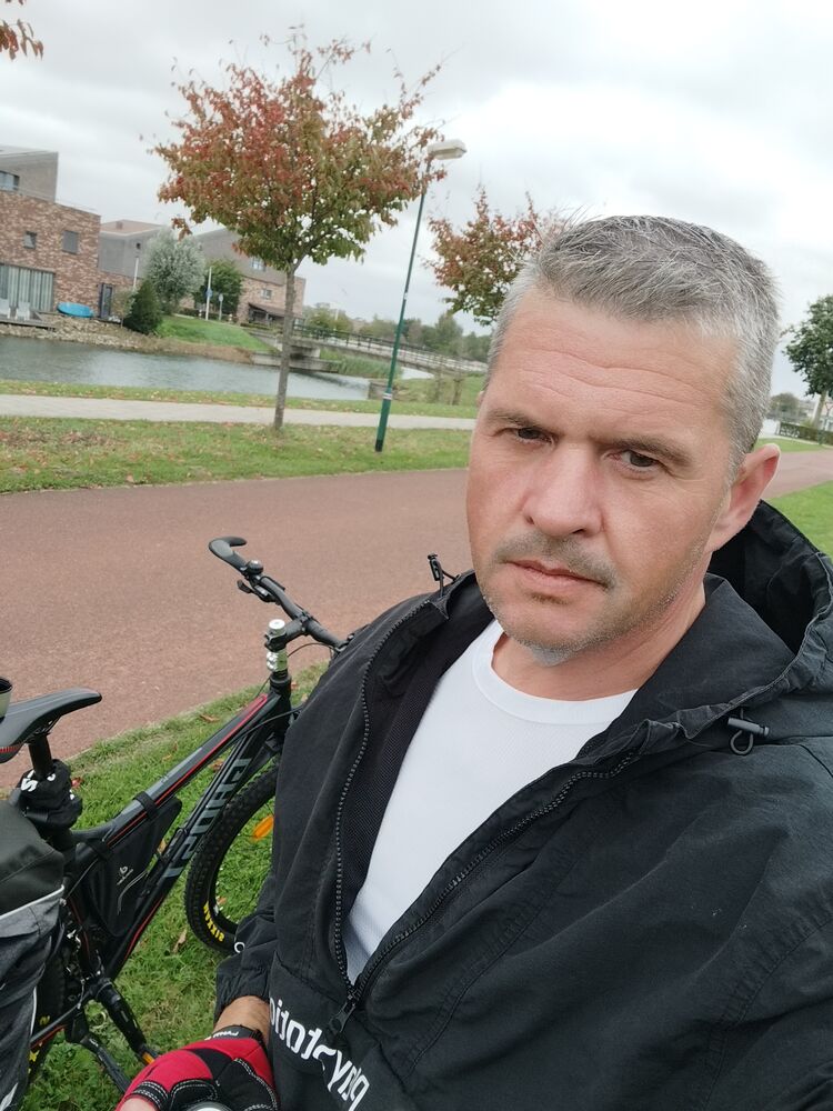 ���� 55630829 ������� Uldis, 53 ����, ���� ���������� � Haaften