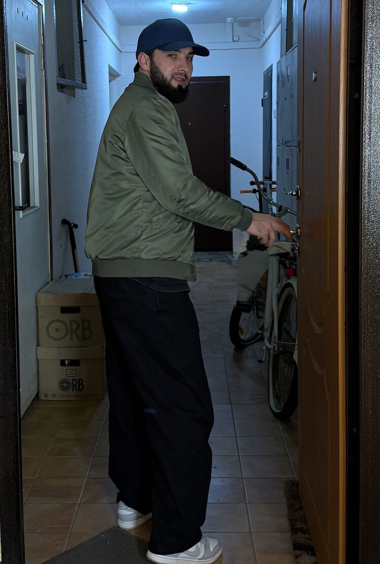  51002749  TONI MANTANO, 31 ,    