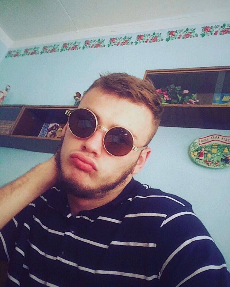  ,   Georg, 27 ,   
