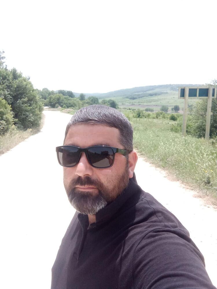  48138749  , 40 ,    