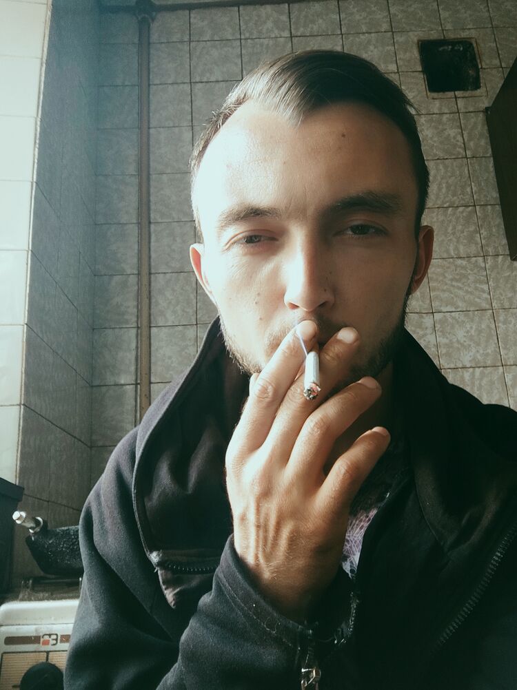  44077649  Artem, 31 ,    