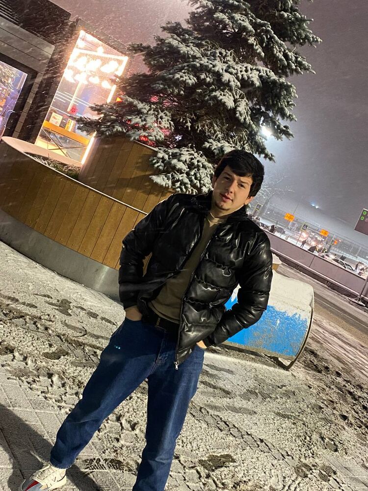  ,   Magamed, 23 ,     
