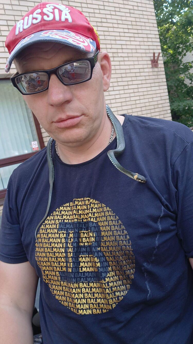  52041579  VLADIMIR, 47 ,    