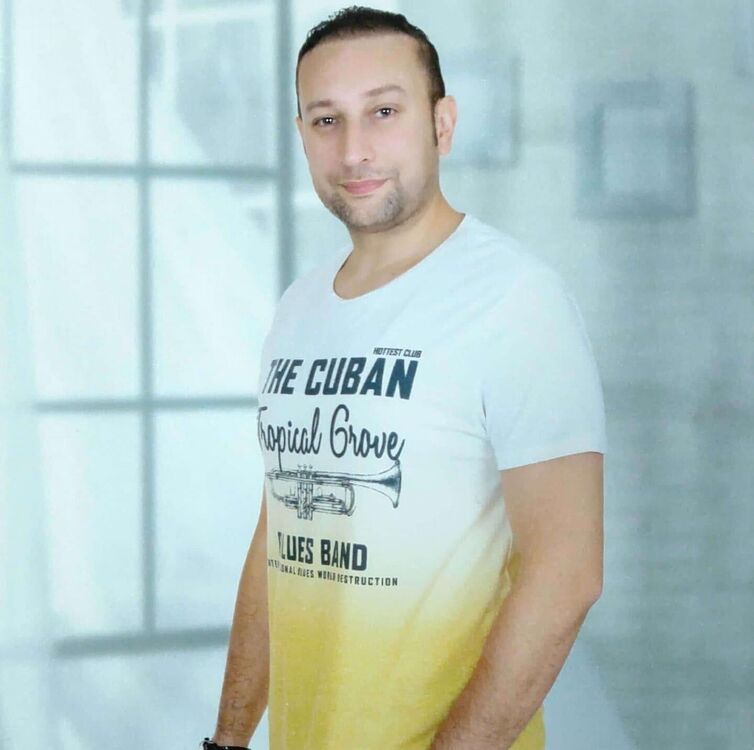  26644919  Mohamed, 37 ,    