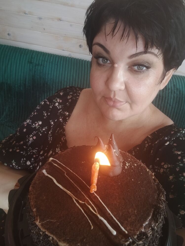  53275369  Jeni, 44 ,    