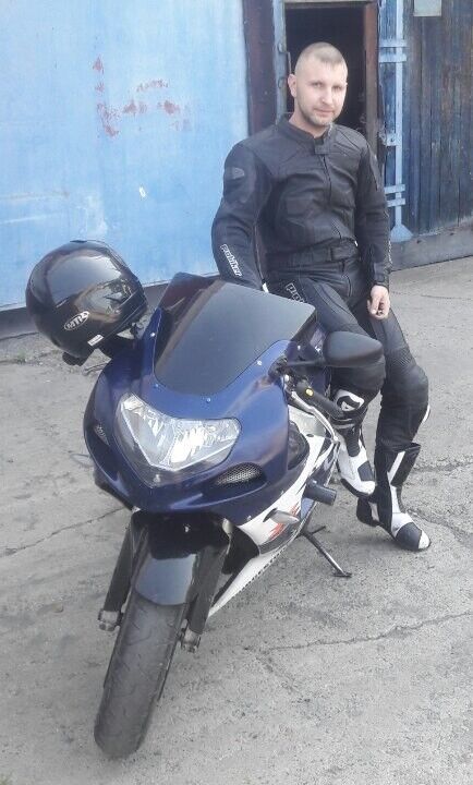 ���� 11918289 ������� ����, 42 ����, ���� ���������� � ����-������������