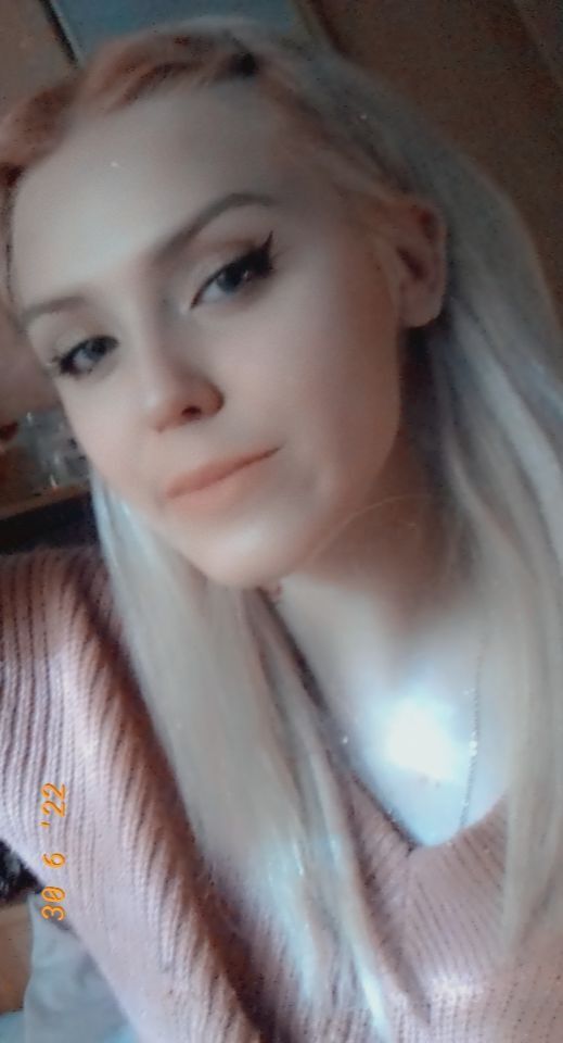  27483899  , 22 ,    