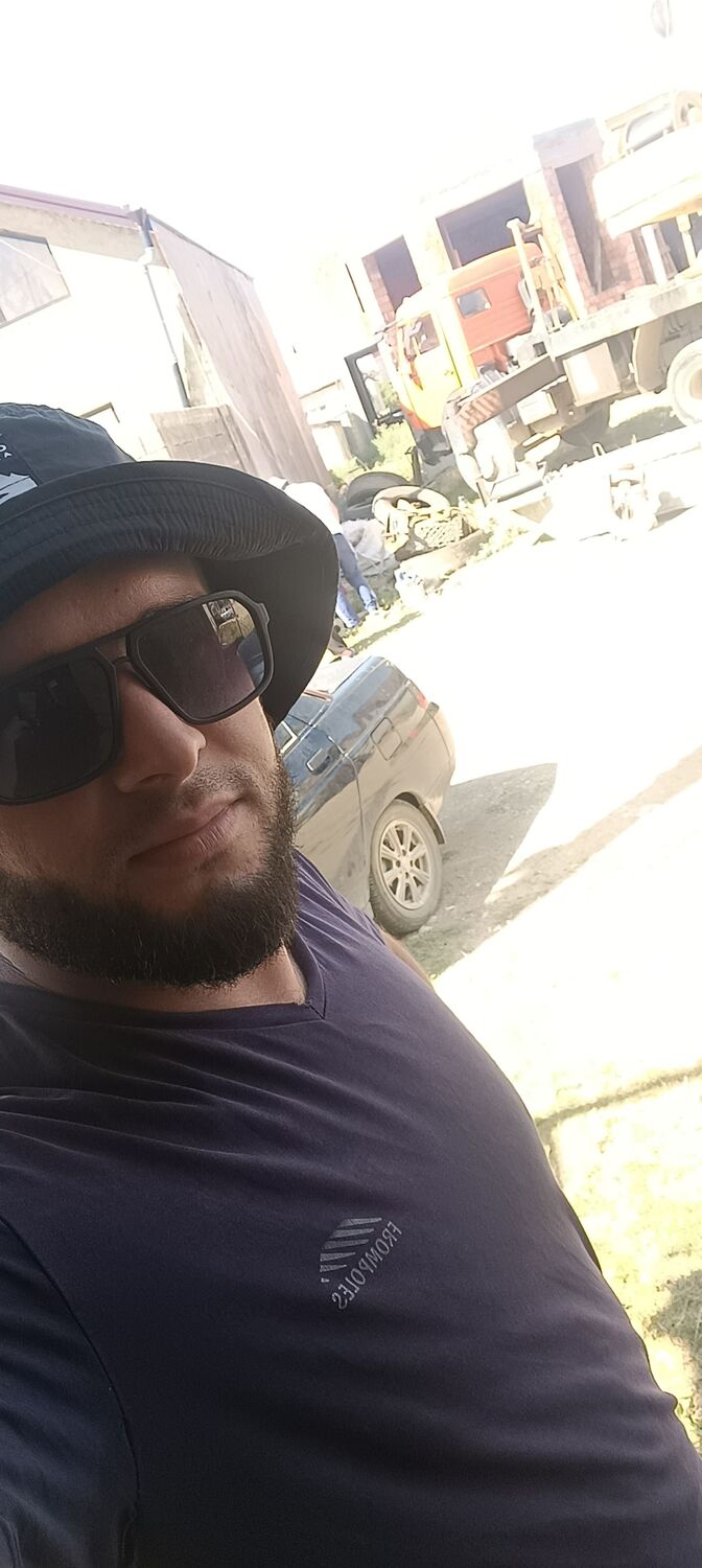  38910879  , 33 ,    
