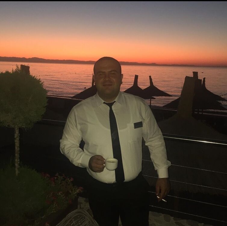  19765289  Mehmet, 29 ,    