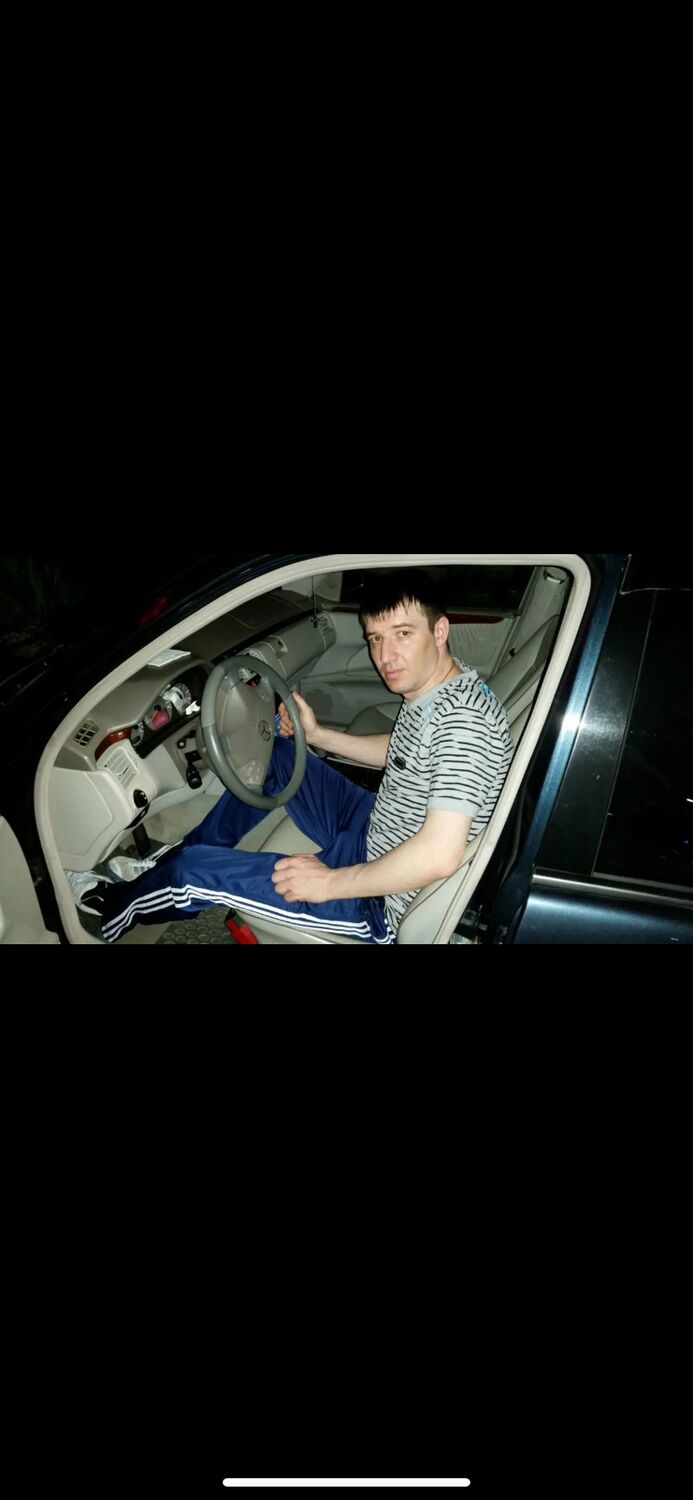  53892209  Alex, 42 ,    