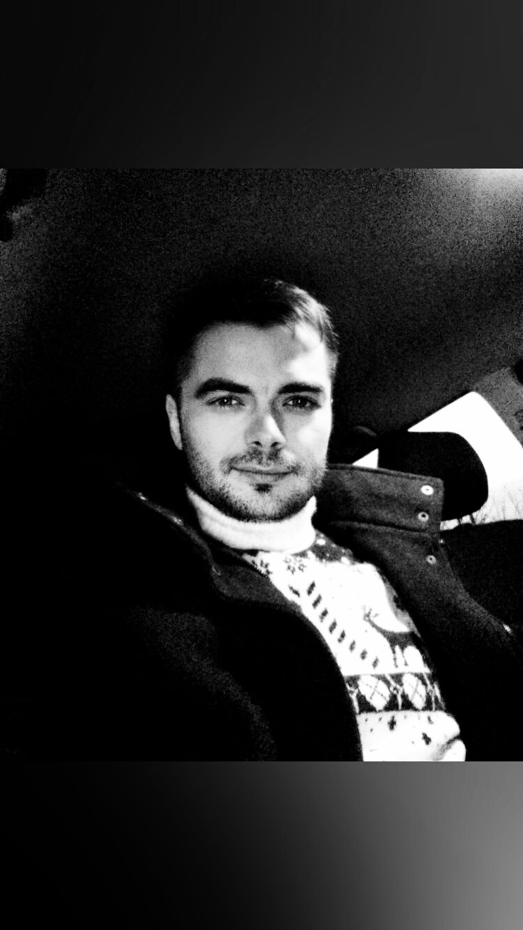  45586049  Andrei, 29 ,    