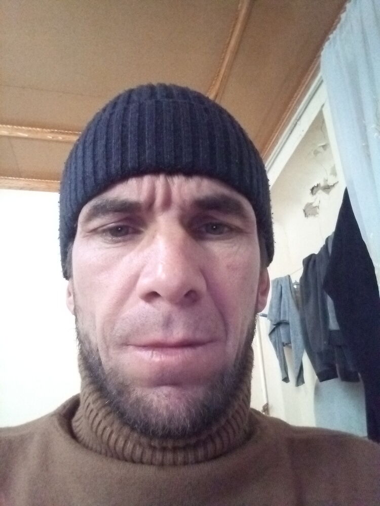  ,   Baxti, 42 ,   ,   