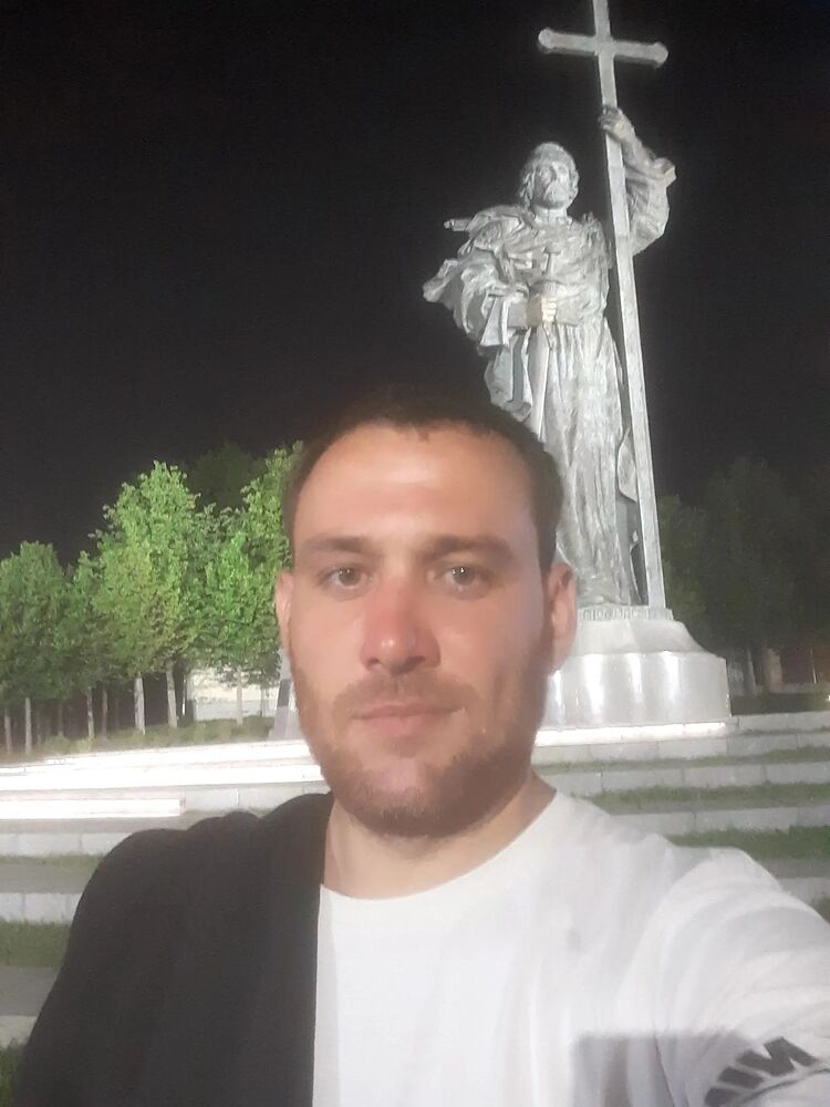  31355479  Vitaly, 30 ,    