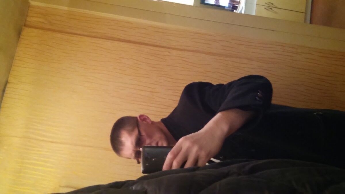  ,   Sergej, 52 ,   ,   , c 
