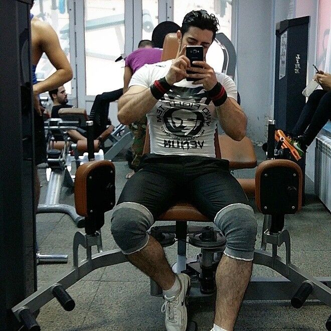  ,   Seymur, 30 ,   