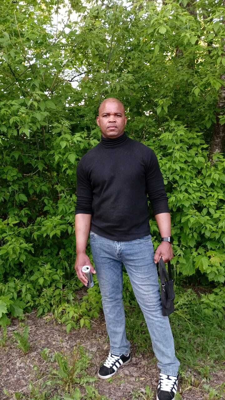  44932079  Joni Pereira, 43 ,    