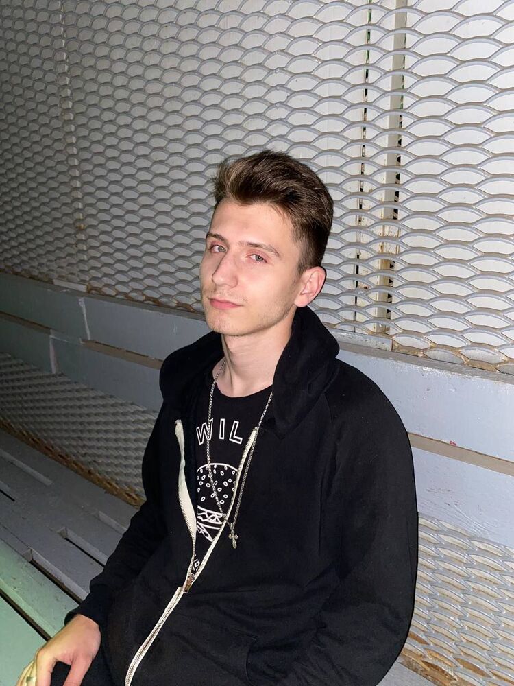  53687909  Nikita, 23 ,    