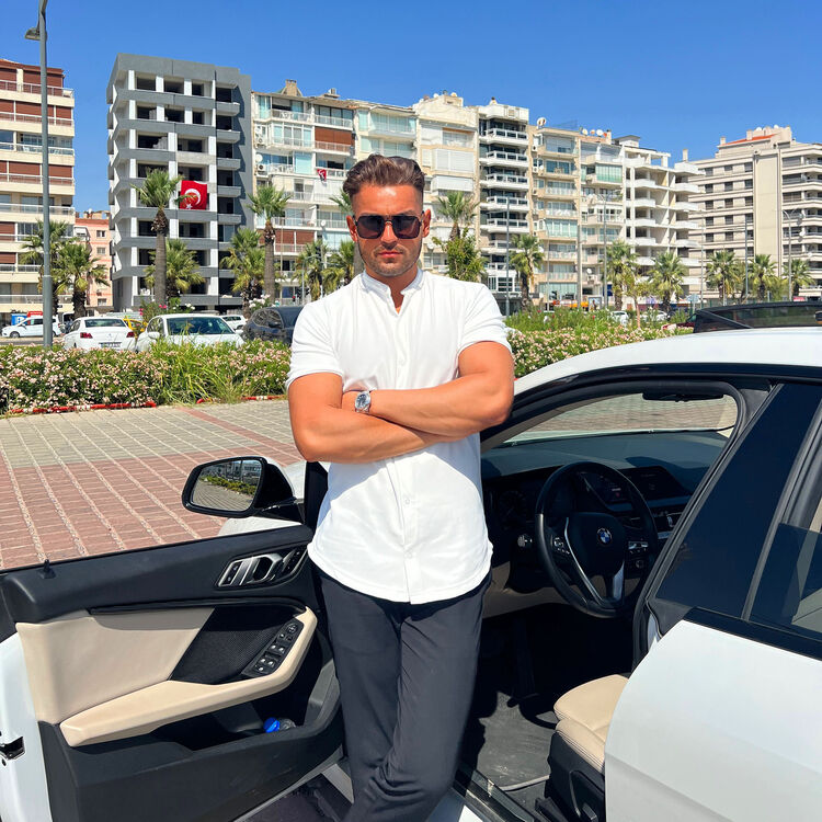  30565919  Oktay, 27 ,    Ortakoy