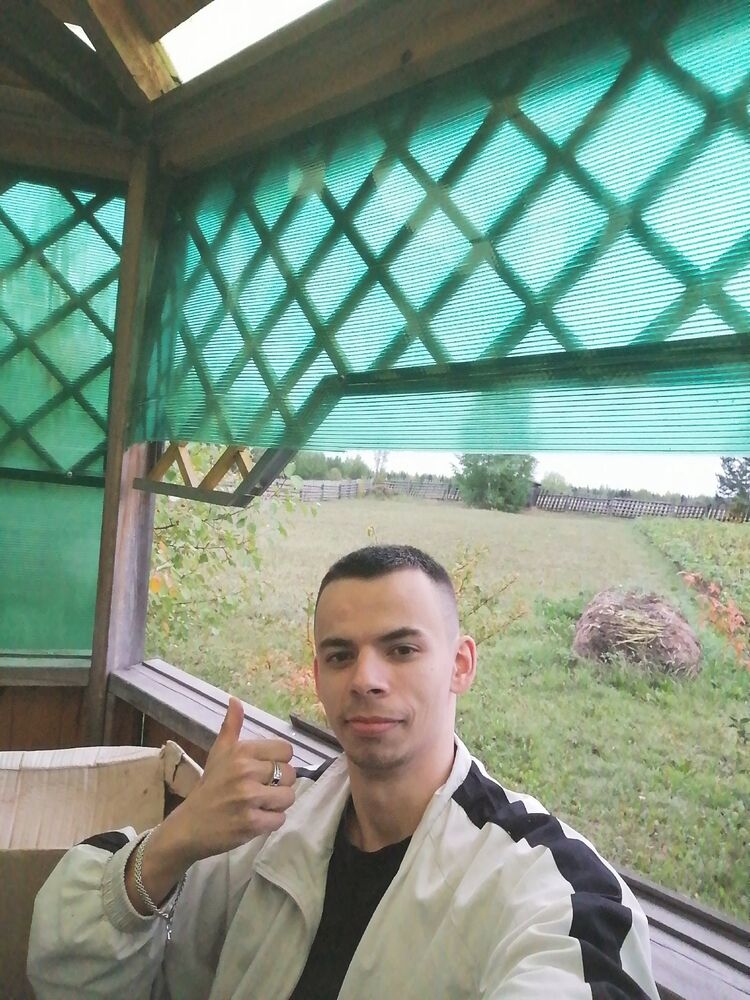  37553609  , 28 ,    