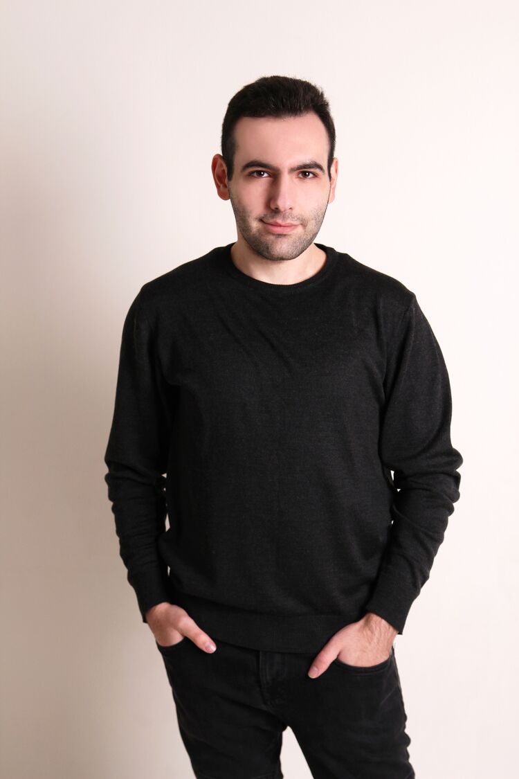  -,   Artur, 25 ,   ,   , c 