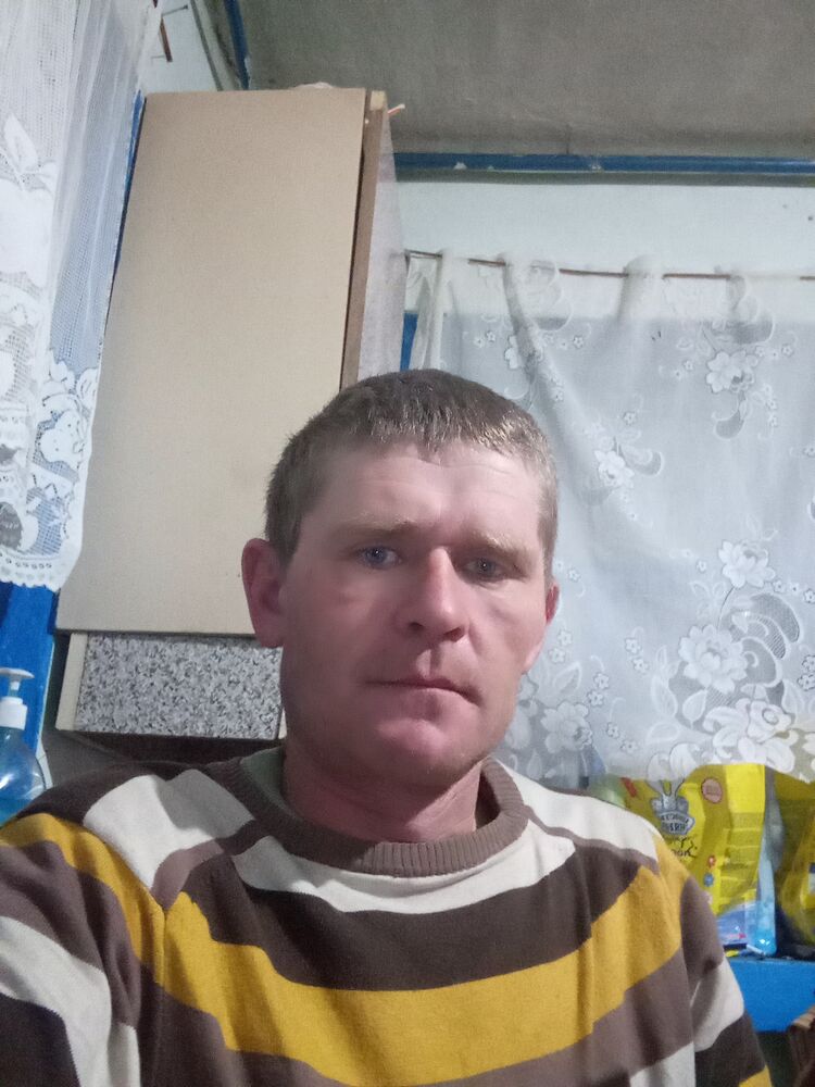  40532849  , 37 ,    