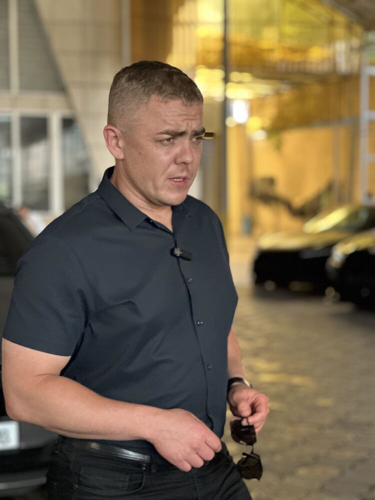  53491509  Anvar, 40 ,    