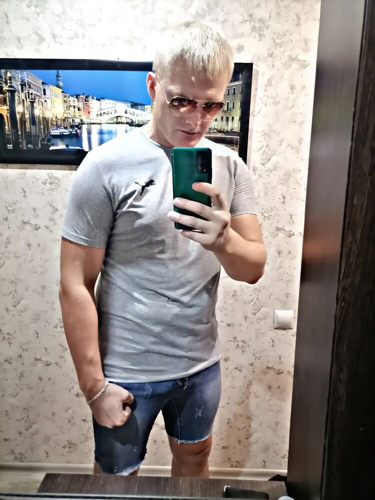  ,   Alexander, 32 ,   ,   